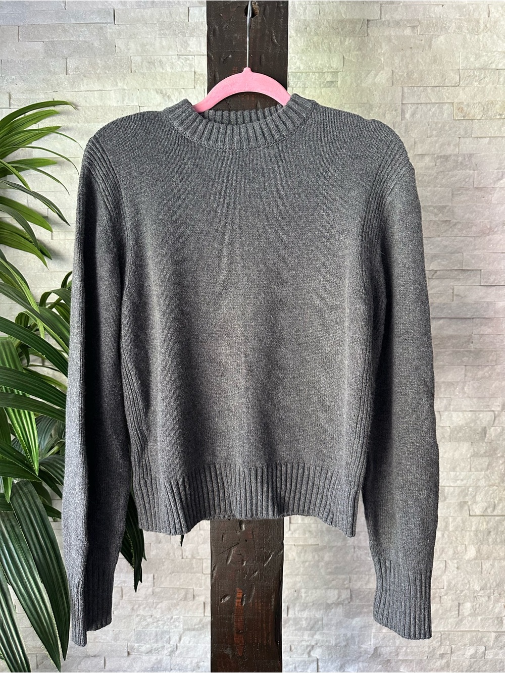 Aligne Grey Crewneck Ribbed Sweater Size Small New with Tags